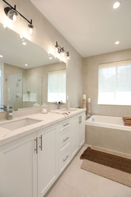 Arcadia Homes - Masterbathroom